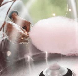 315220753 659473469051493 6456821517625474034 n 1668299332 Cotton Candy Machine (w/ 25 servings)