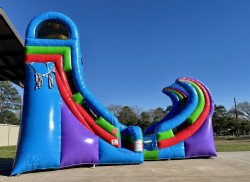 o 1683653858 21' Rampage Halfpipe Waterslide